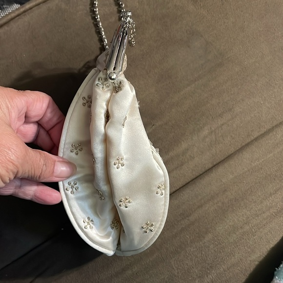 Vintage clutch beaded hand bag - Picture 4 of 7